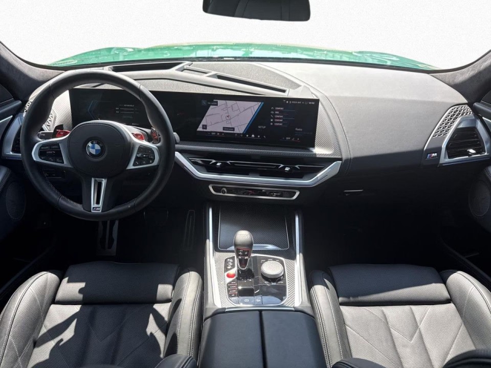 BMW XM 50e - foto 8