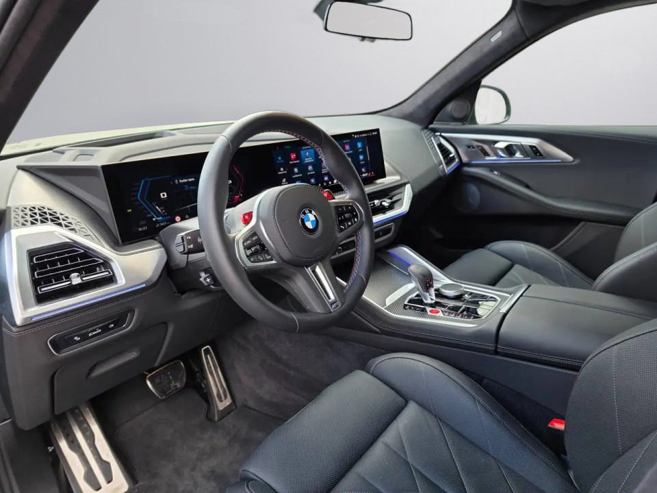 BMW XM 50e - foto 9