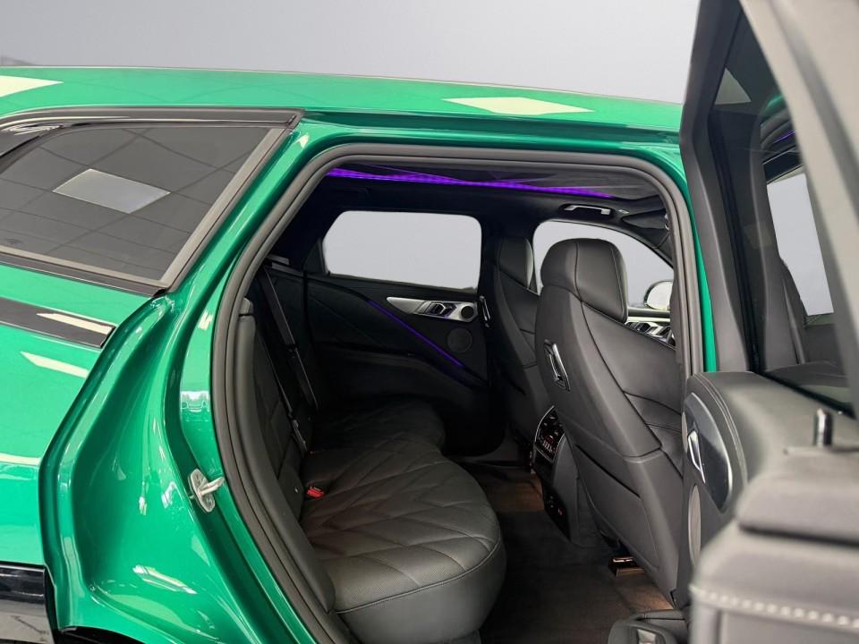 BMW XM 50e - foto 9