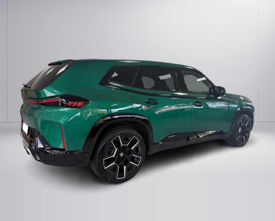 BMW XM 50e (2)