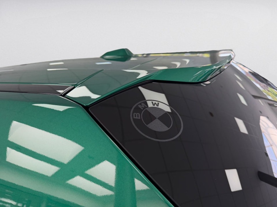 BMW XM 50e - foto 25