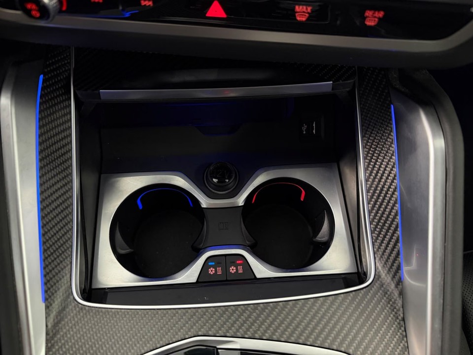 BMW XM 50e - foto 14
