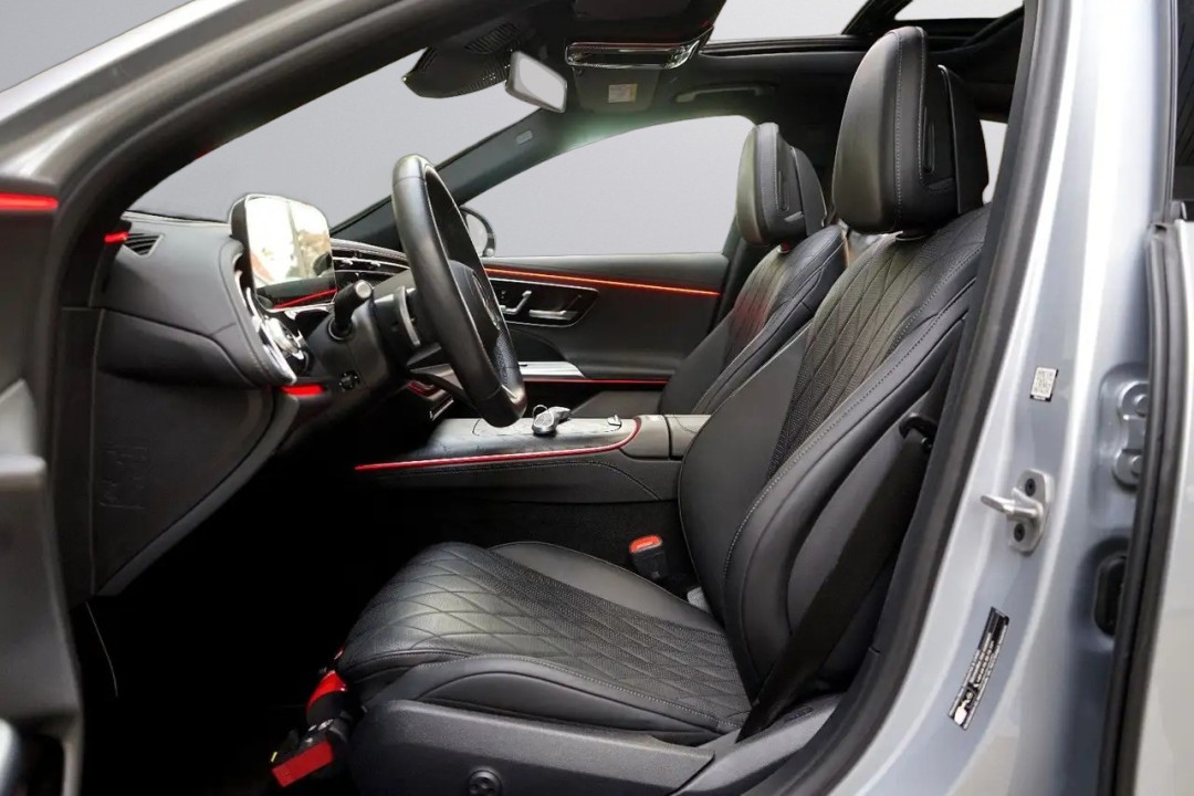 Mercedes-Benz E 300de 4MATIC AMG Line Premium - foto 11