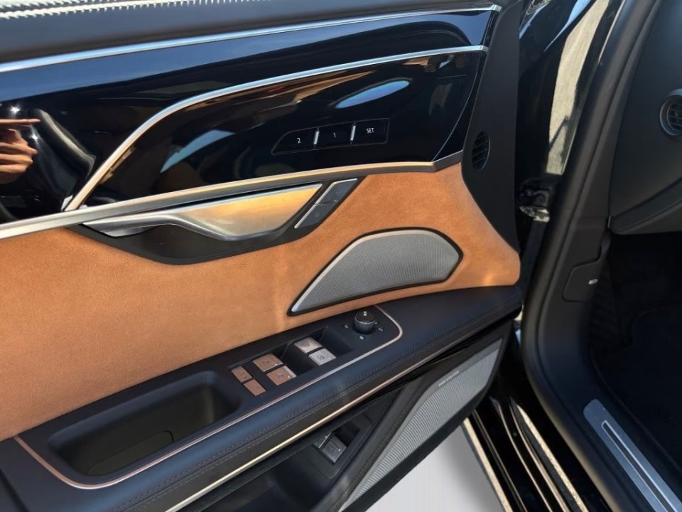 Audi A8 L 60 TFSIe quattro - foto 27