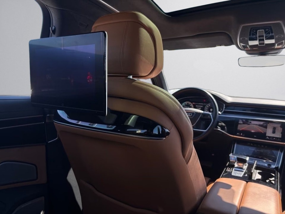 Audi A8 L 60 TFSIe quattro - foto 24