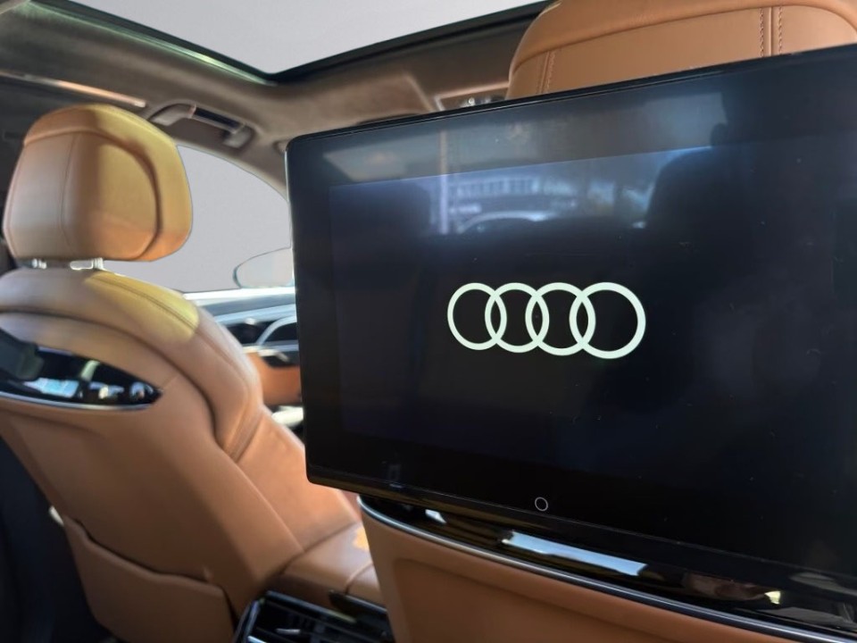 Audi A8 L 60 TFSIe quattro - foto 25
