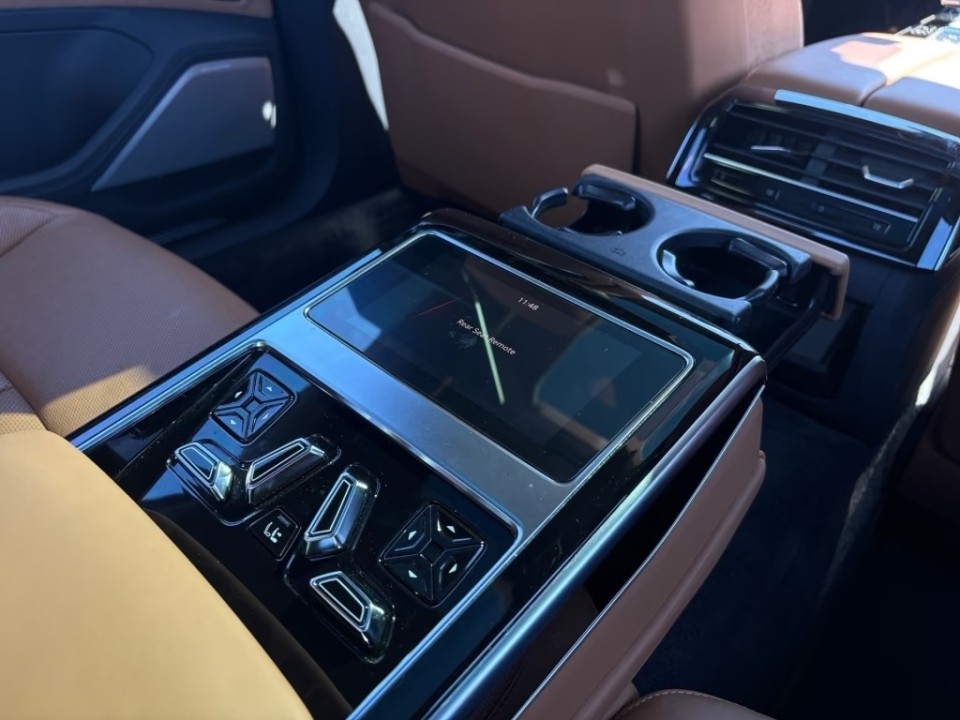 Audi A8 L 60 TFSIe quattro - foto 19