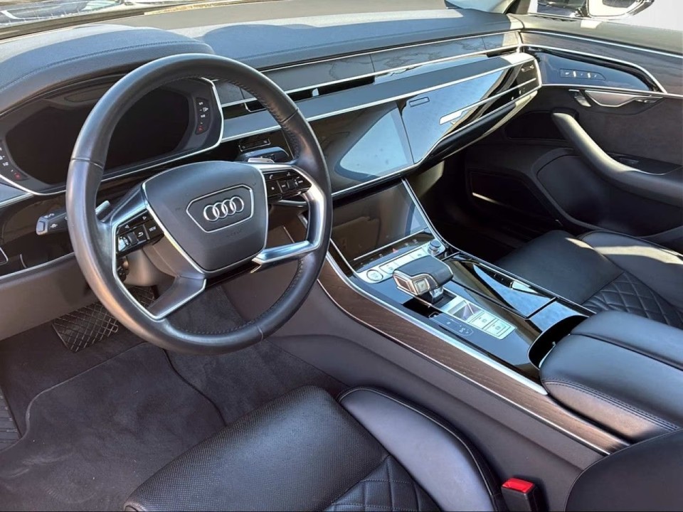 Audi A8 60 TFSIe quattro - foto 8