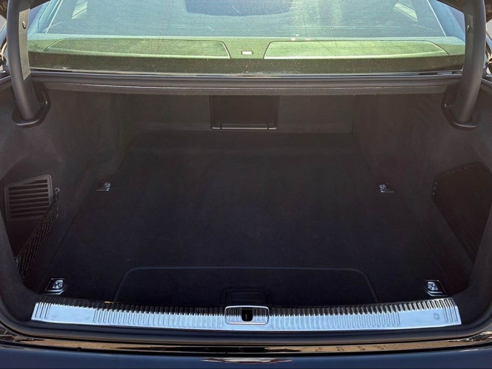 Audi A8 60 TFSIe quattro - foto 19