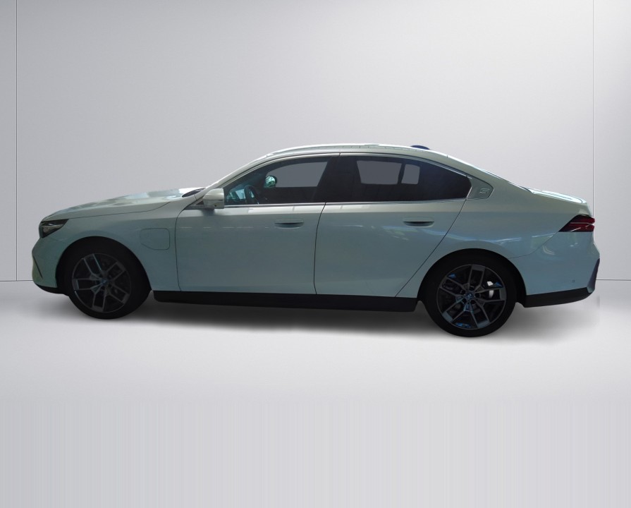 BMW Seria 5 530e xDrive - foto 6