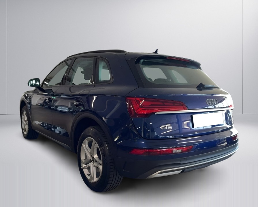 Audi Q5 40TFSI quattro S tronic (3)
