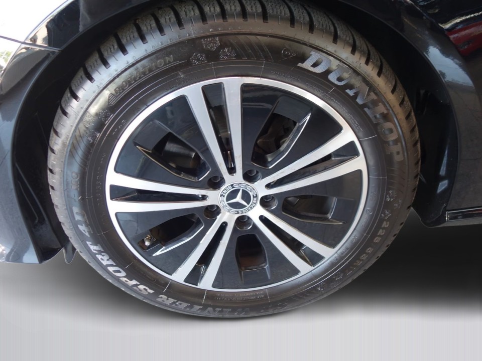 Mercedes-Benz E Limousine 220d Avantgarde - foto 41
