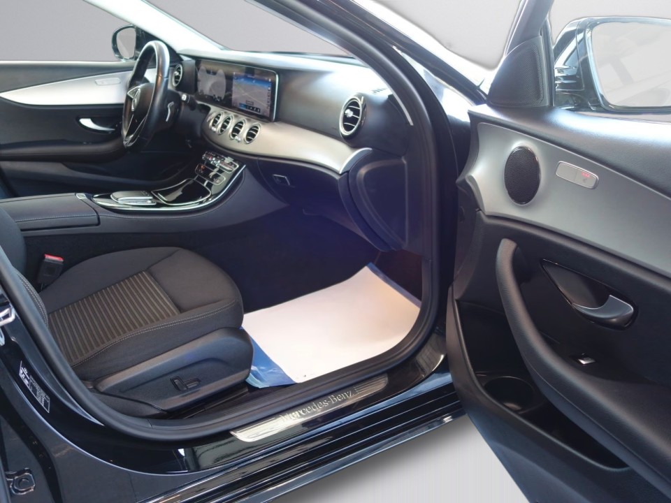 Mercedes-Benz E Limousine 220d Avantgarde - foto 18