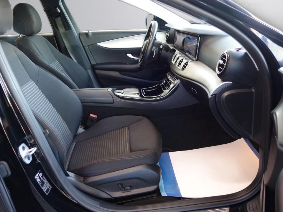 Mercedes-Benz E Limousine 220d Avantgarde - foto 19