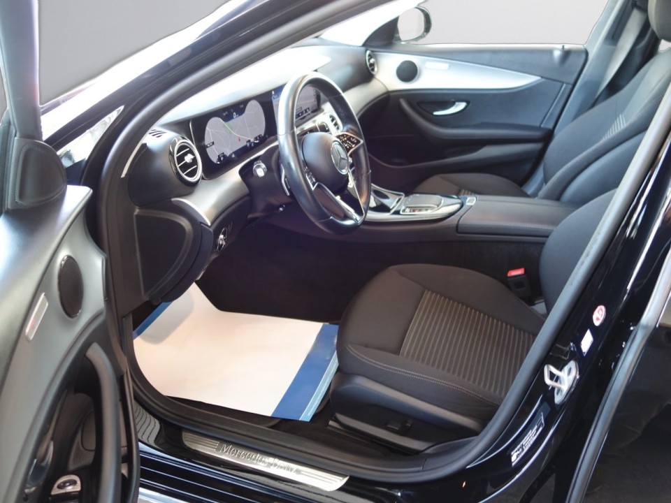 Mercedes-Benz E Limousine 220d Avantgarde - foto 20
