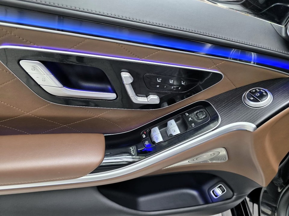 Mercedes-Benz S-Class Long 580 4MATIC AMG Line - foto 20