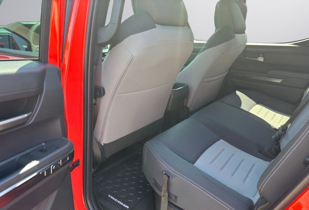 Toyota Tacoma TRD - foto 11