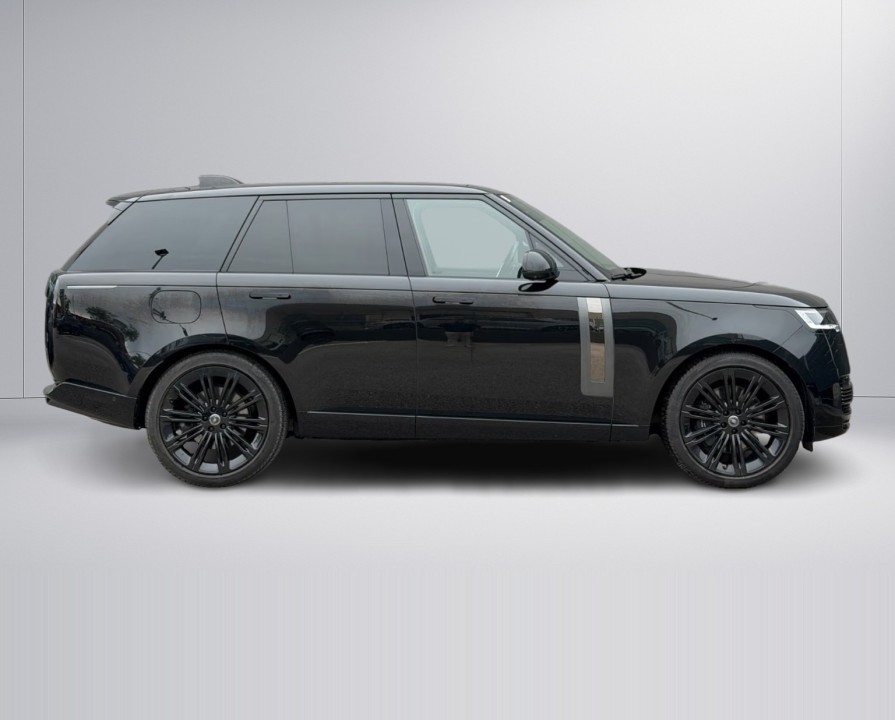 Land Rover Range Rover SV P615 (2)