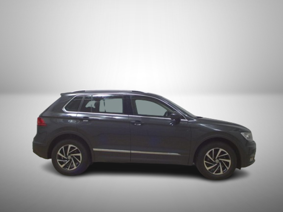 Volkswagen Tiguan 2.0 TDI (2)