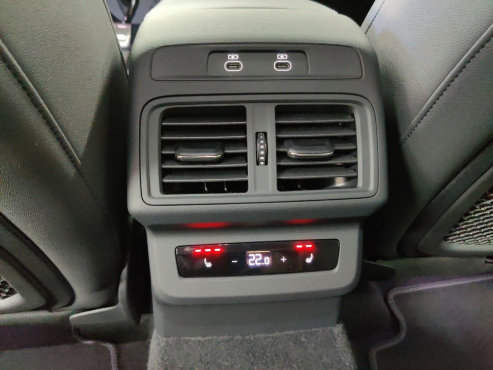 Audi Q5 Sportback TDI quattro - foto 11