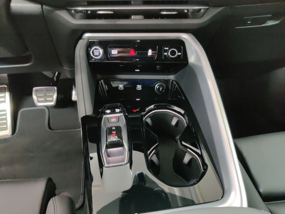 Audi Q5 Sportback TDI quattro - foto 12