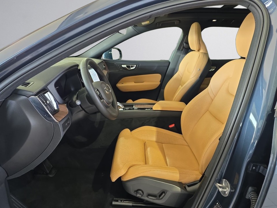 Volvo XC 60 T8 Recharge AWD Ultimate Bright - foto 14