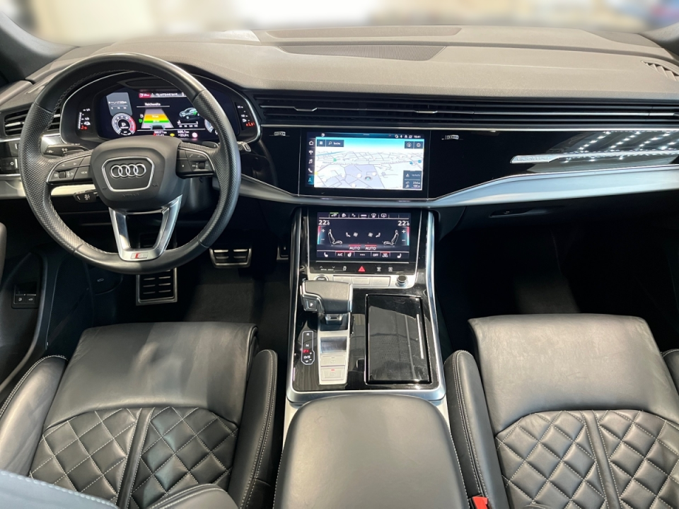 Audi Q8 55 TFSIe quattro tiptronic S-Line (5)