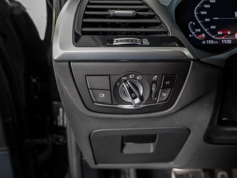 BMW X3 M Competition - foto 18