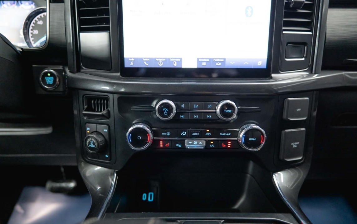 Ford F150 - foto 32