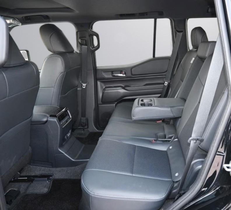 Toyota Land Cruiser 250 - foto 6
