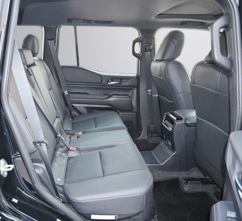 Toyota Land Cruiser 250 - foto 7