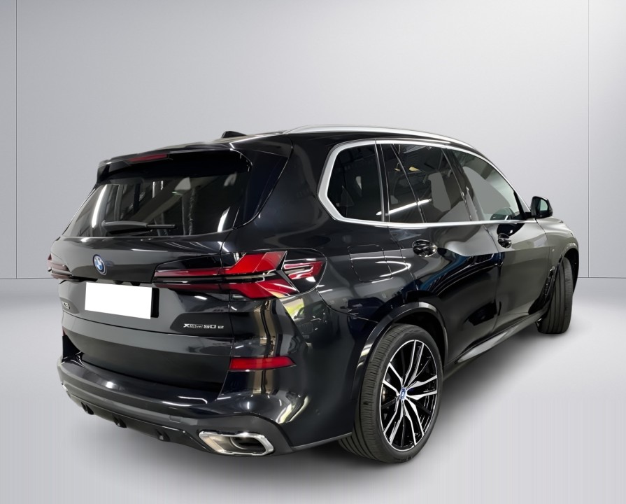 BMW X5 xDrive50e M-Sport (2)