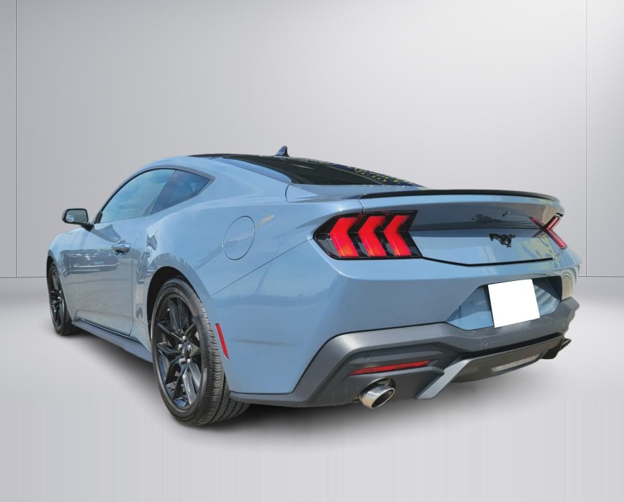 Ford Mustang 2.3 EcoBoost (5)