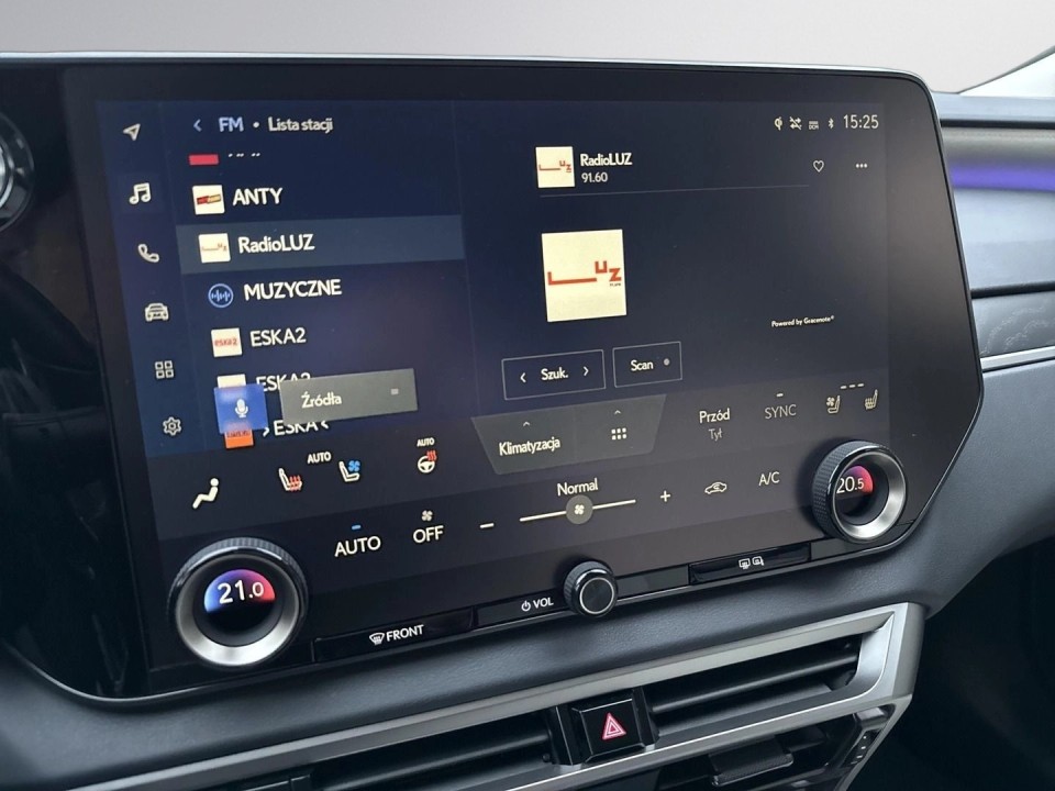 Lexus Seria RX 450h+ Omotenashi - foto 17