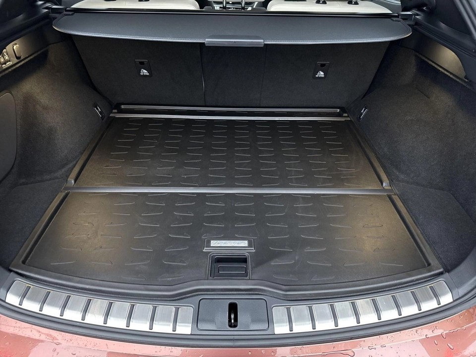 Lexus Seria RX 450h+ Omotenashi - foto 26