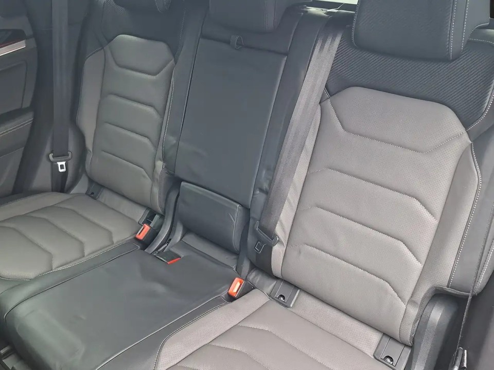 Volkswagen Touareg V6 TDI R-Line - foto 10