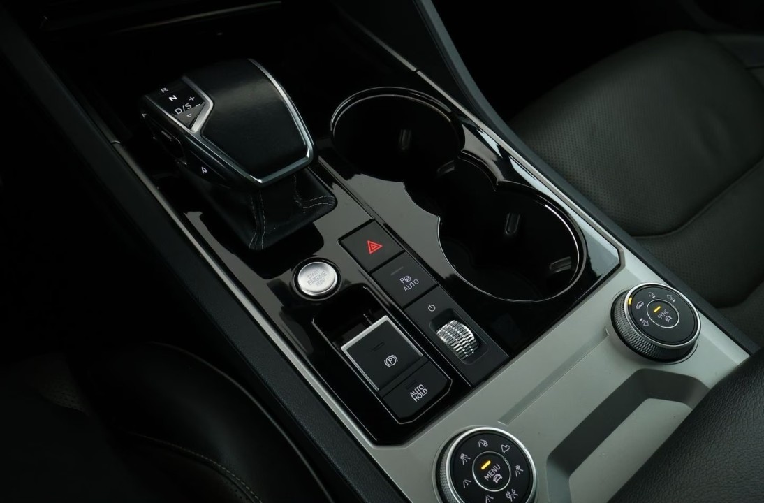 Volkswagen Touareg V6 TDI R-Line - foto 17