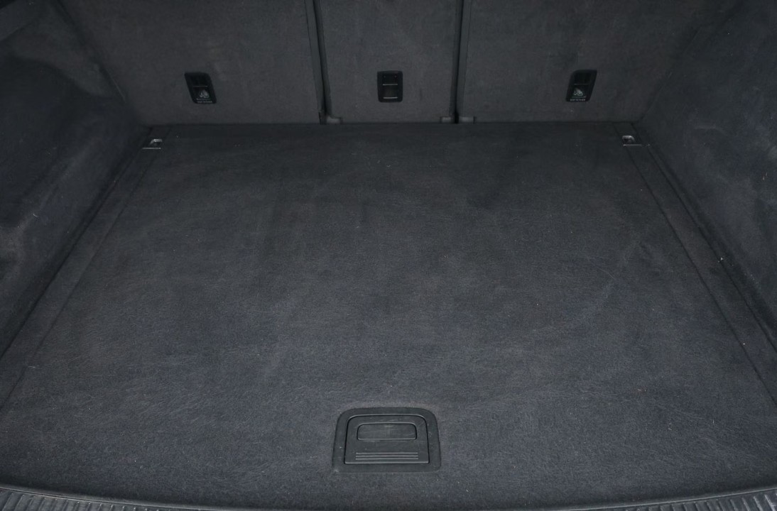 Volkswagen Touareg V6 TDI R-Line - foto 29