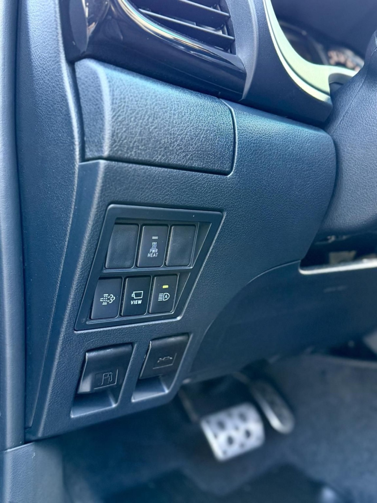 Toyota Hilux GR Sport - foto 17