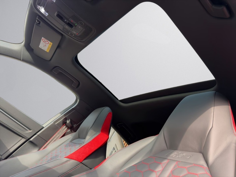 Audi RS Q3 Sportback quattro - foto 25