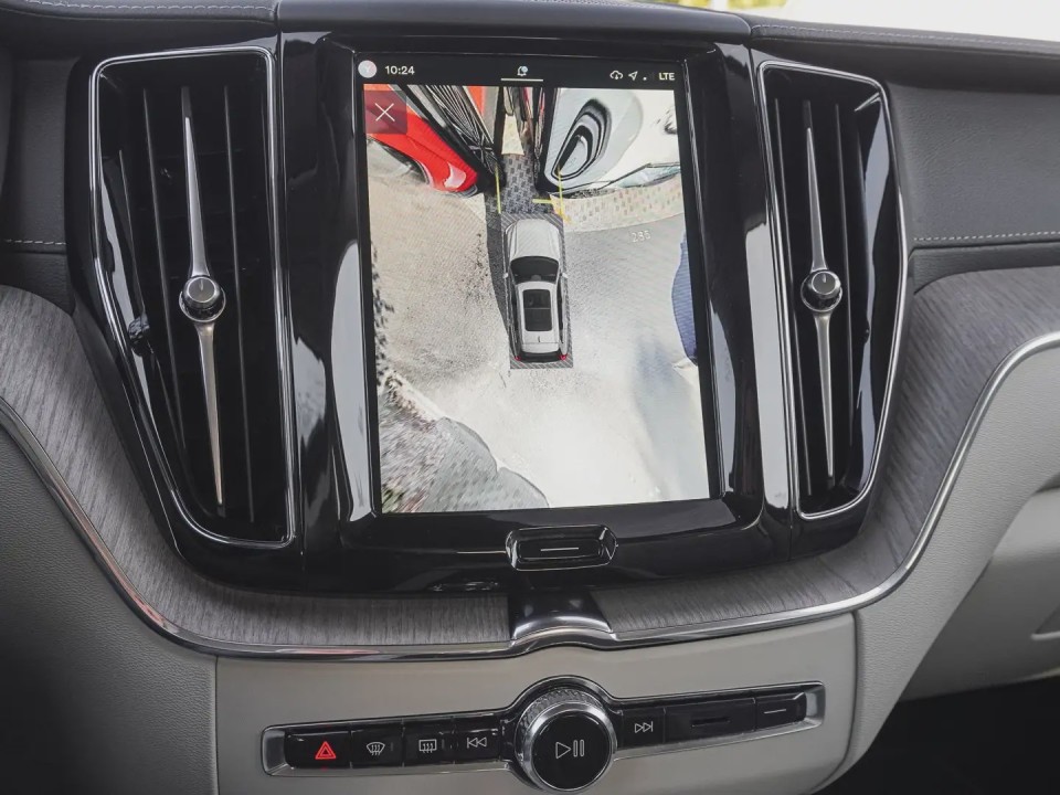Volvo XC60 T8 AWD Ultra Bright - foto 12