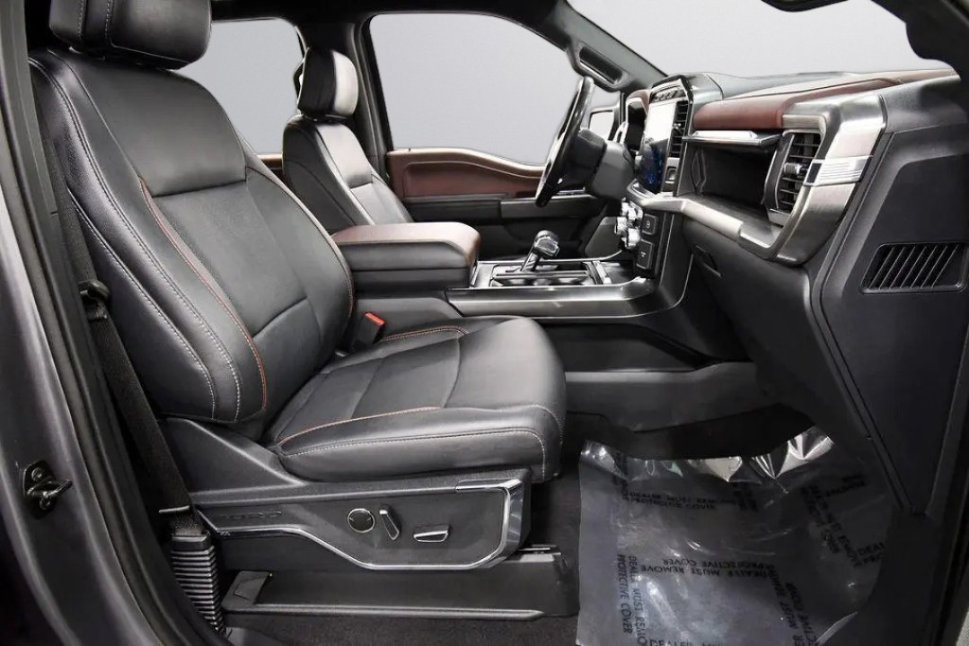 Ford F150 Lariat - foto 11