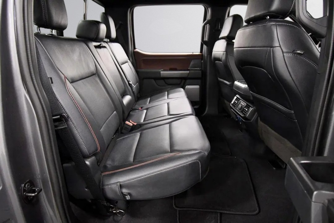 Ford F150 Lariat - foto 12