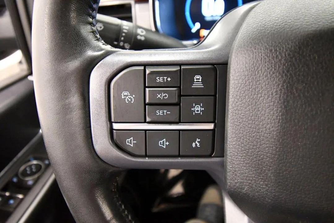 Ford F150 Lariat - foto 15