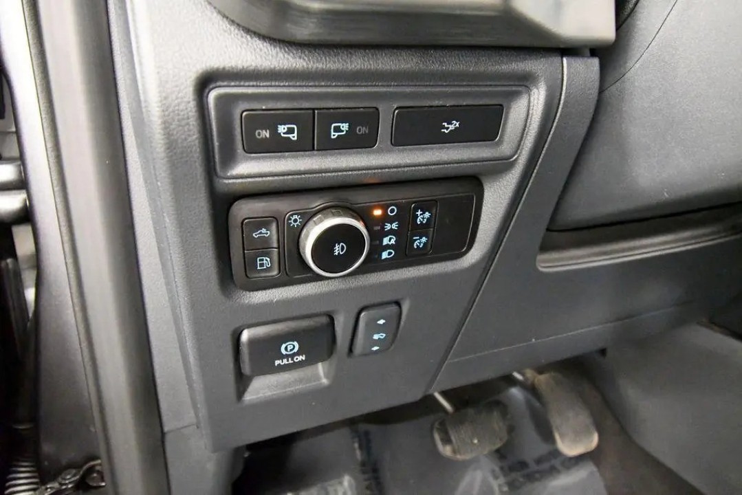 Ford F150 Lariat - foto 25