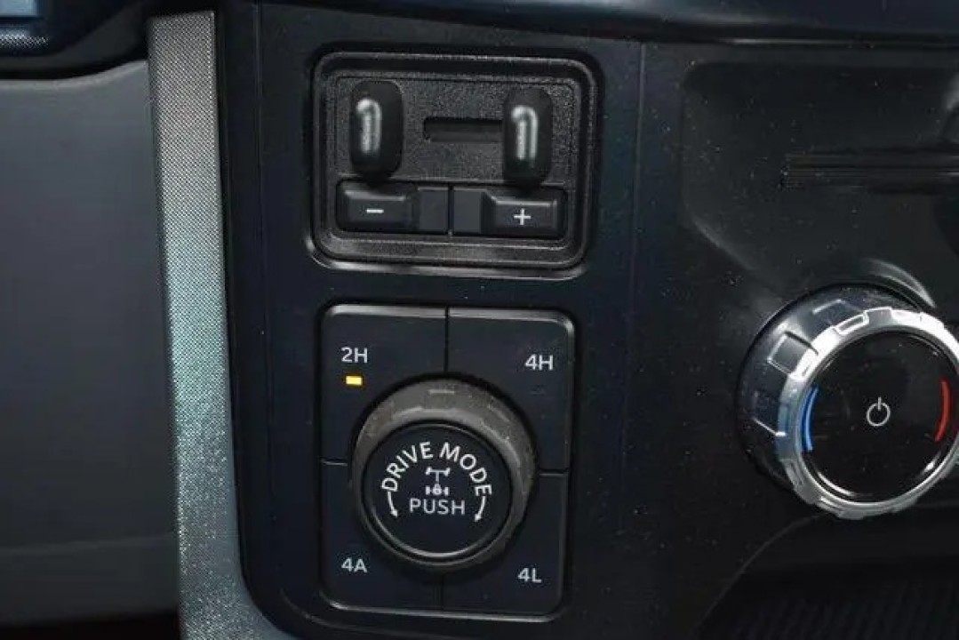 Ford F150 Limited - foto 21