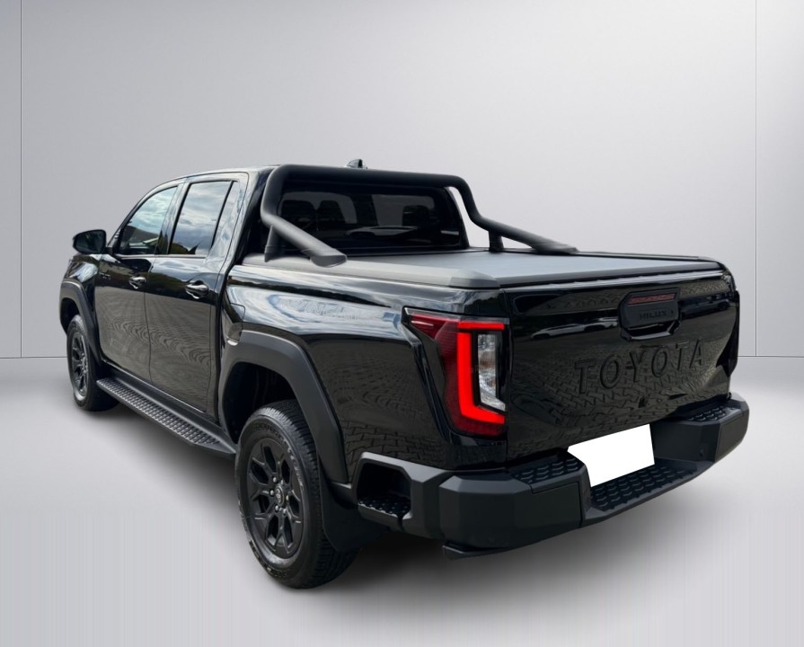 Toyota Hilux Invincible - foto 6
