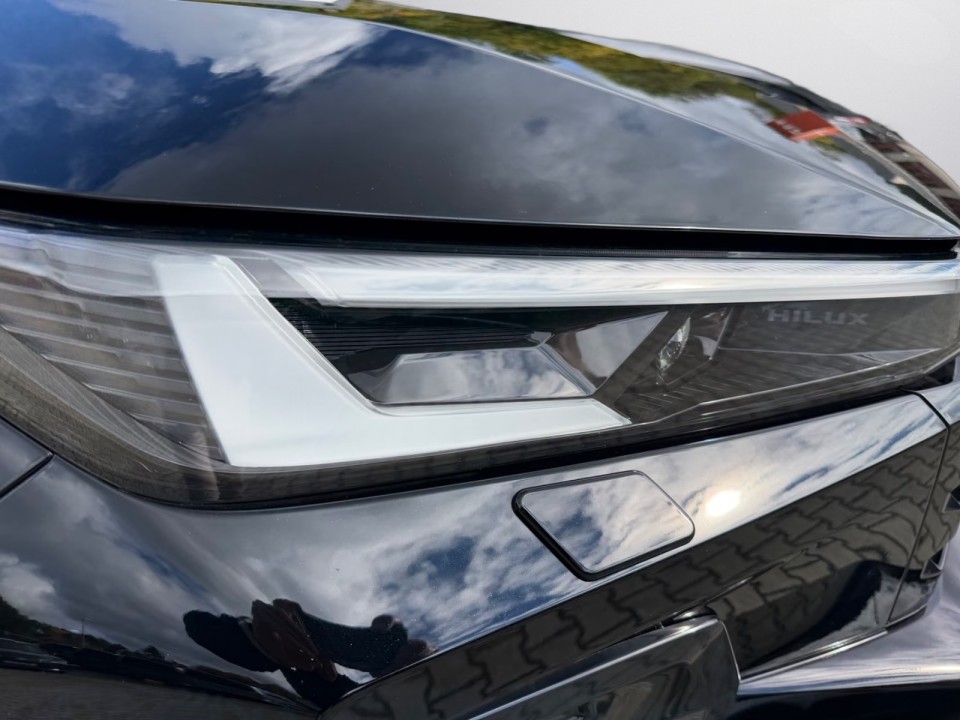 Toyota Hilux Invincible - foto 41