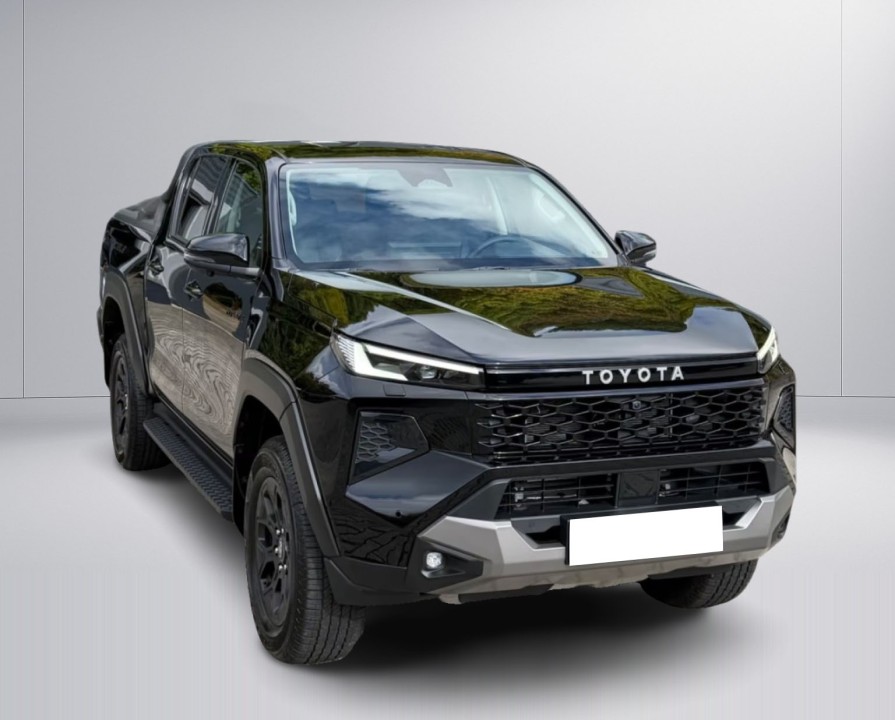 Toyota Hilux Invincible