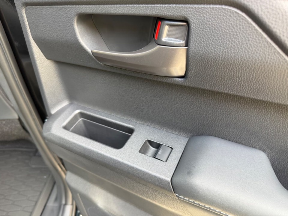 Toyota Hilux Invincible - foto 32